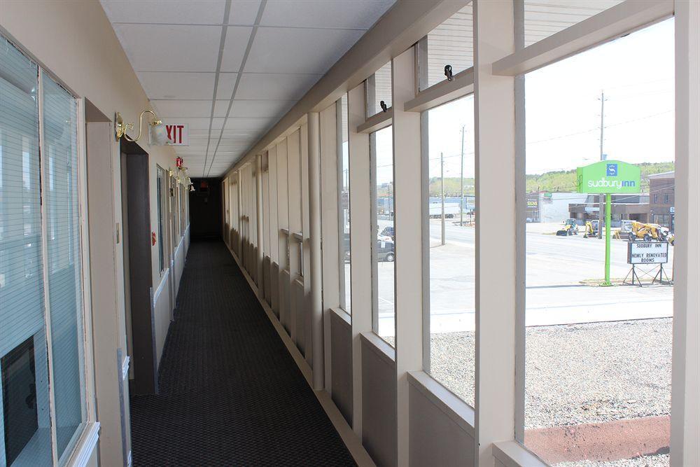 Econo Lodge Sudbury Exterior photo