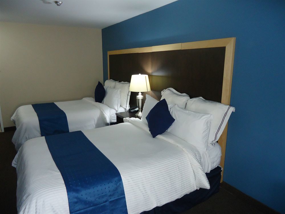 Econo Lodge Sudbury Exterior photo