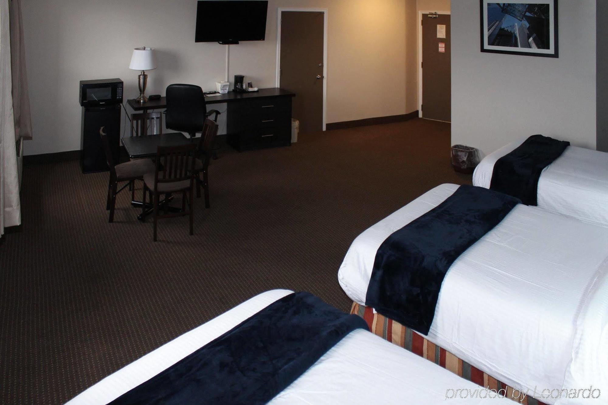 Econo Lodge Sudbury Exterior photo